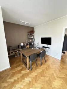 Stilvolle 2-Zimmer-Wohnung in Top-Lage Düsseldorf – voll möbliert mit ruhigem Balkon