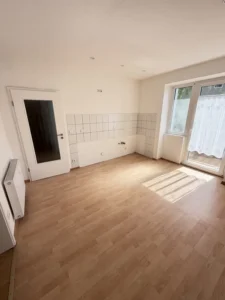 Helle 2-Zimmer-Wohnung mit sonnigem Balkon