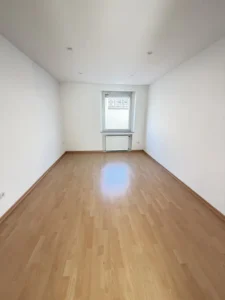 Helle 2-Zimmer-Wohnung mit sonnigem Balkon